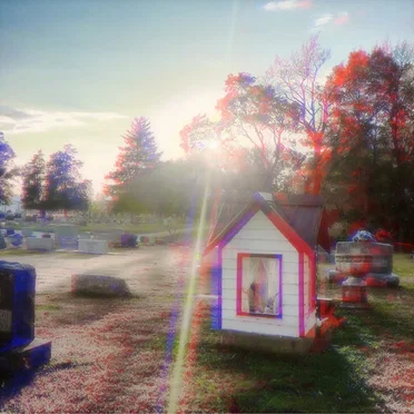 the dollhouse grave of Lova Cline