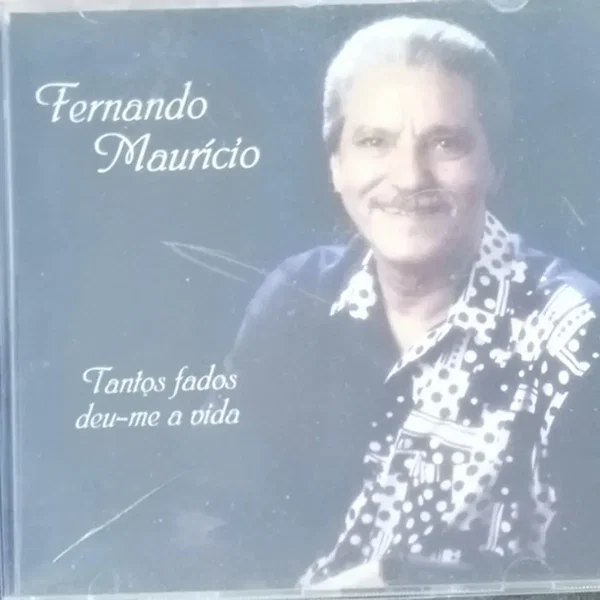 Tantos fados deu-me a vida