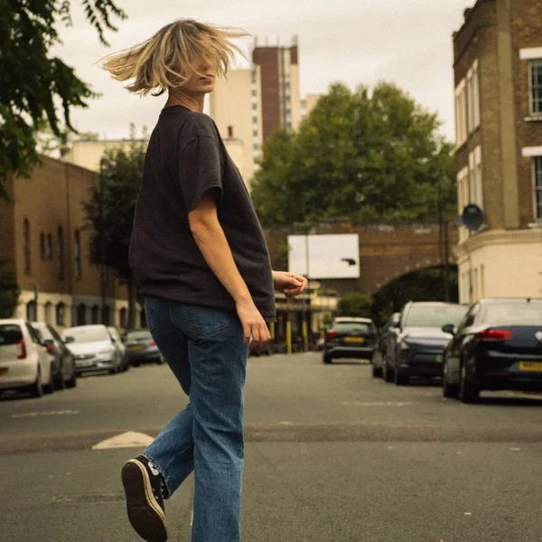 The Way She Moves (Take It or Leave It)