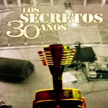30 años by Los Secretos - album cover