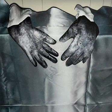 The Caressing Cloth