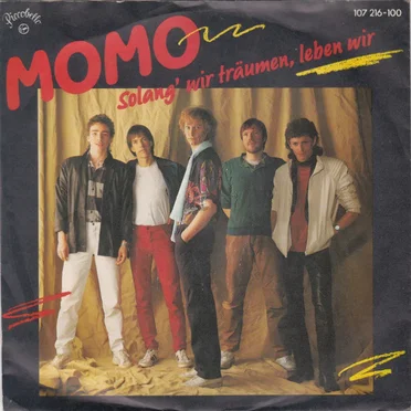 Solang' wir träumen, leben wir by Momo - album cover