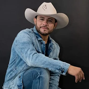 César Reyes El Tucusito