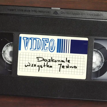 Doskonale wszystko jedno by Video - album cover