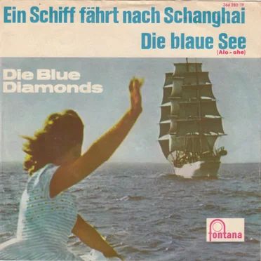 Ein Schiff fährt nach Schanghai