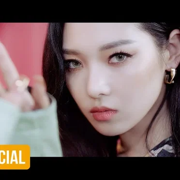 RED MOON by KARD - album cover