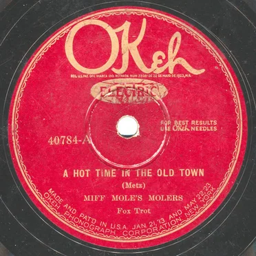 A Hot Time in the Old Town / The Darktown Strutters' Ball