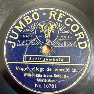 Vogel vliegt de wereld in / Bloemke