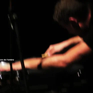 Les surfaces de l’ombre