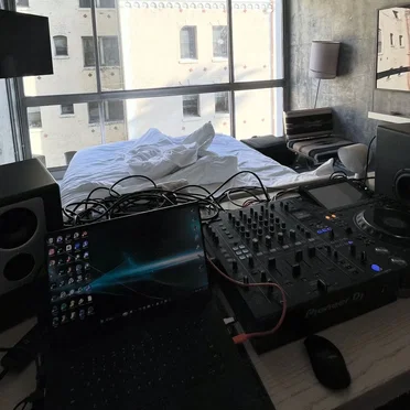 2AM Smirnoff Freestyle