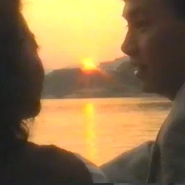 登る