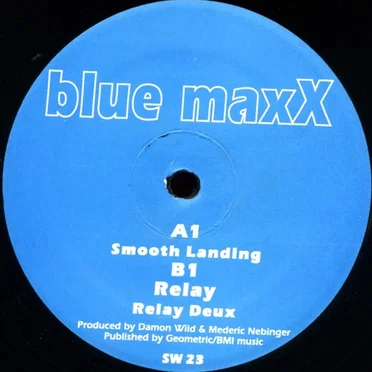 Smooth Landing by Blue Maxx - album cover