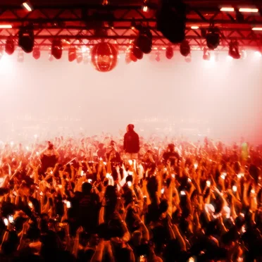 Turn On The Lights again.. (Knock2 remix)