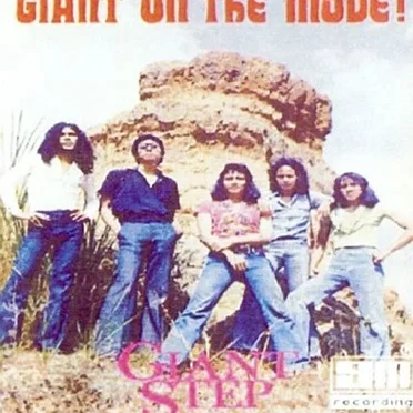 Giant on the Move! by Giant Step - album cover