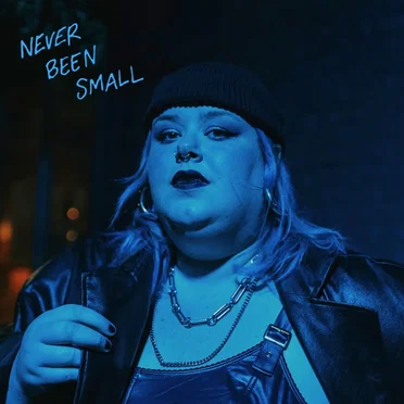 Never Been Small by Jennarie - album cover