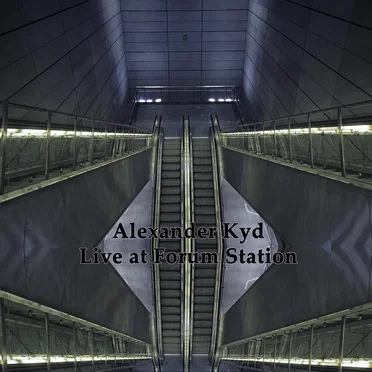 Live at Forum Station