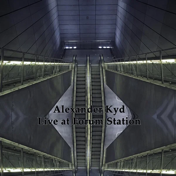 Live at Forum Station