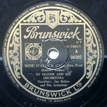 Nine O'Clock Gal / When My Sugar Walks Down the Street