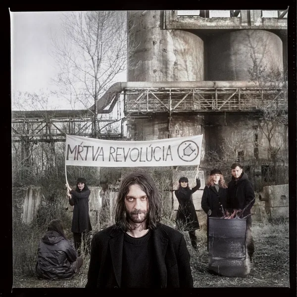 Mŕtva Revolúcia