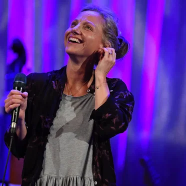 Revisited by Liza Pulman - album cover