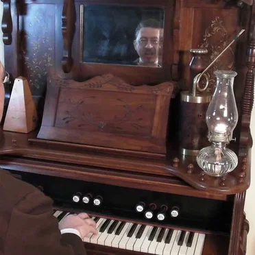 Sir Reginald's Marvellous Organ