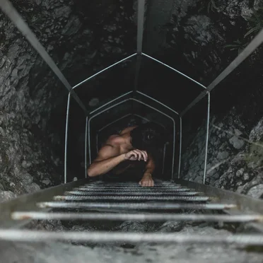 Murmur Softly at the Edge of the Abyss