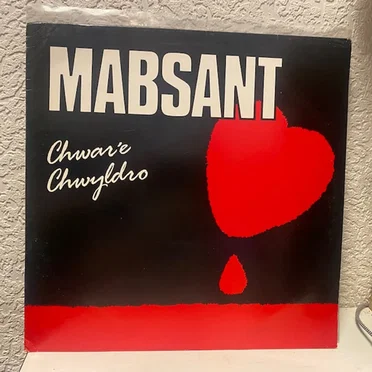 Chwar’e Chwyldro by Mabsant - album cover