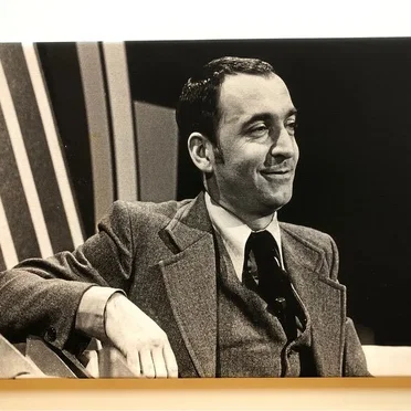 Bij Nader Inzien