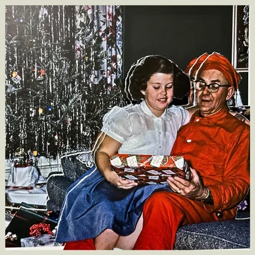 IT'S CHRISTMAS (AND EVERYTHING IS NEW AGAIN) Feat: Mariclaire