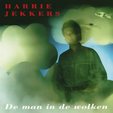 De man in de wolken