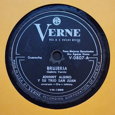 Brujería / Todo acabó by Johnny Albino y su Trío San Juan - album cover
