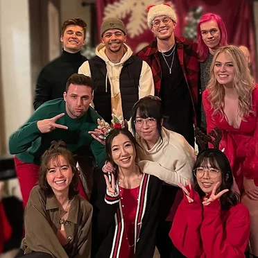 A Very QT Christmas 2021