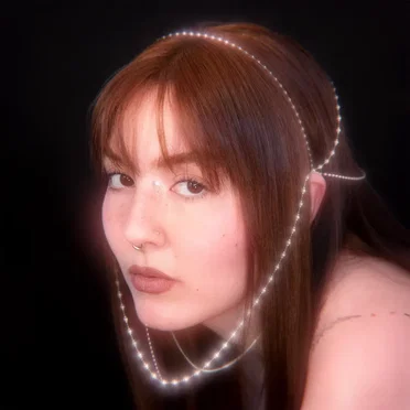 Cómo duele si es tan bonito by Korashe - album cover
