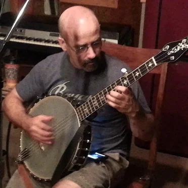 Special Event 30 - Tony Furtado
