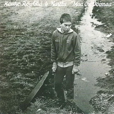 Maa on voimaa by Kauko Röyhkä & Narttu - album cover