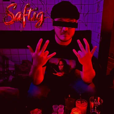 Saftig by Hærværk - album cover