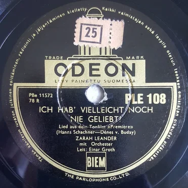 Ich hab’ vielleicht noch nie geliebt! / Kann denn Liebe Sünde sein?