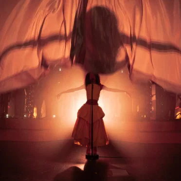 Touching Toes (live at Eventim Apollo)