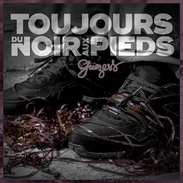 Toujours du noir aux pieds
