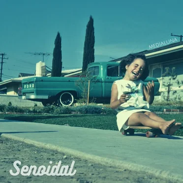 Medialuna by Senoidal - album cover