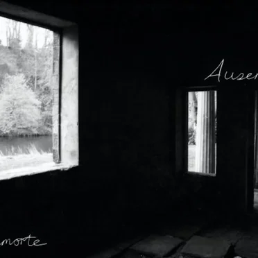 Ausente / Hungerstrike