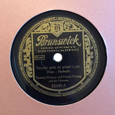 Smoke Gets in Your Eyes / Body and Soul