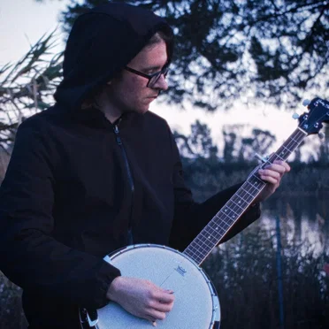 The Kids Aren't Alright (acoustic/folk)