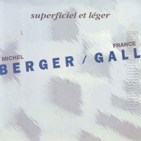 Superficiel et léger