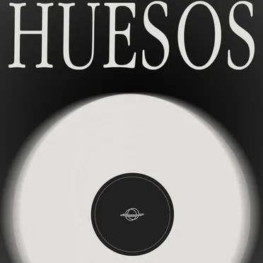 Huesos feat. Caroline Artifex