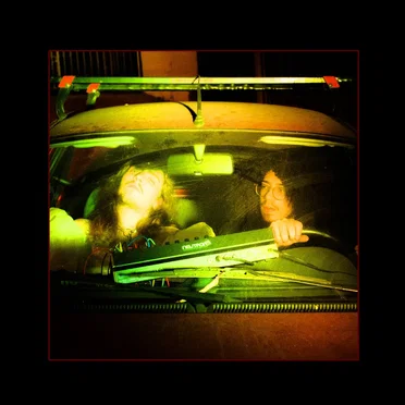 Apogeu / Round & Round by Two Internet Ghosts - album cover